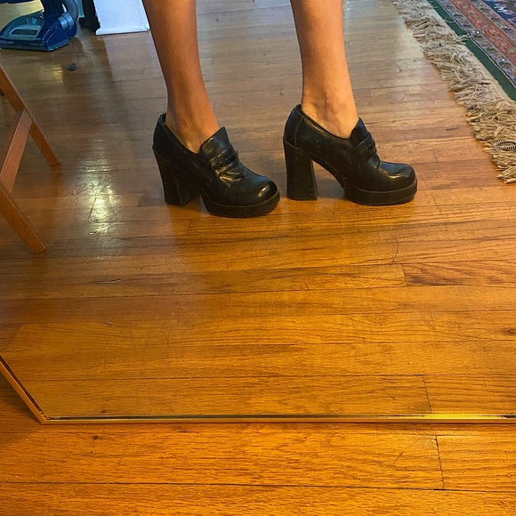 Platform Loafers - Picture 2 of 4